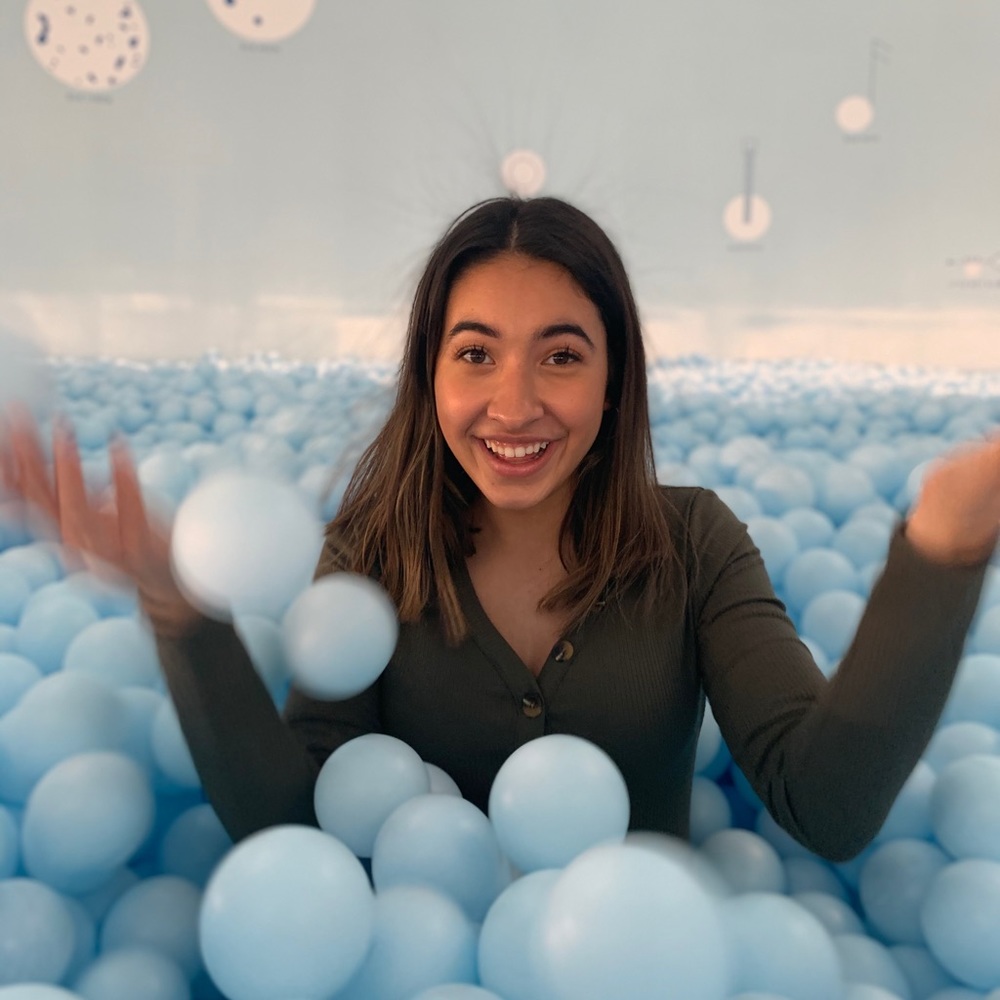 Meet your Posher, Gabriella